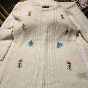 Floral Embroidered Cable Knit Sweater